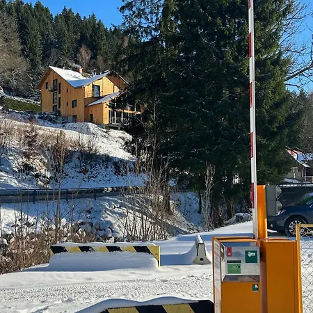 Harrachovsky Gryf U Sjezdovky Domek alpejski *