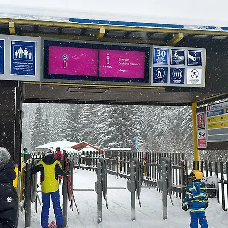 Harrachovsky Gryf U Sjezdovky